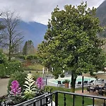 Margherita With Pool & Hydromassage Apart-hotel 3*
