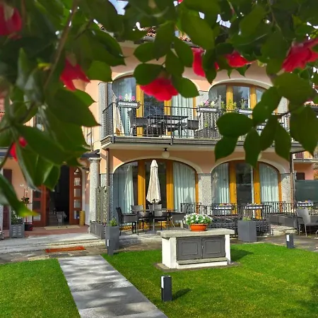 Margherita With Pool & Hydromassage Aparthotel