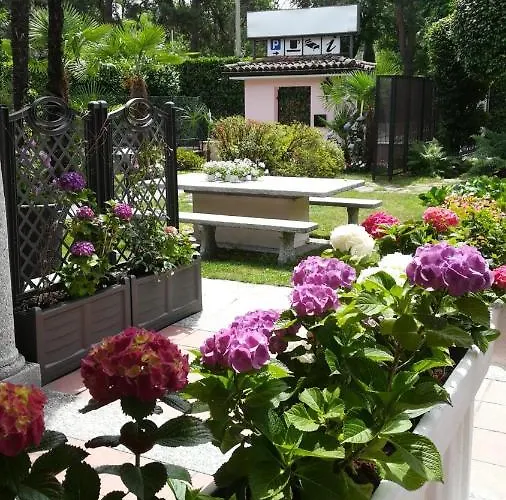 Margherita With Pool & Hydromassage Aparthotel Cannobio